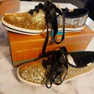 NEW KATE SPADE GOLD GLITTER SHOES